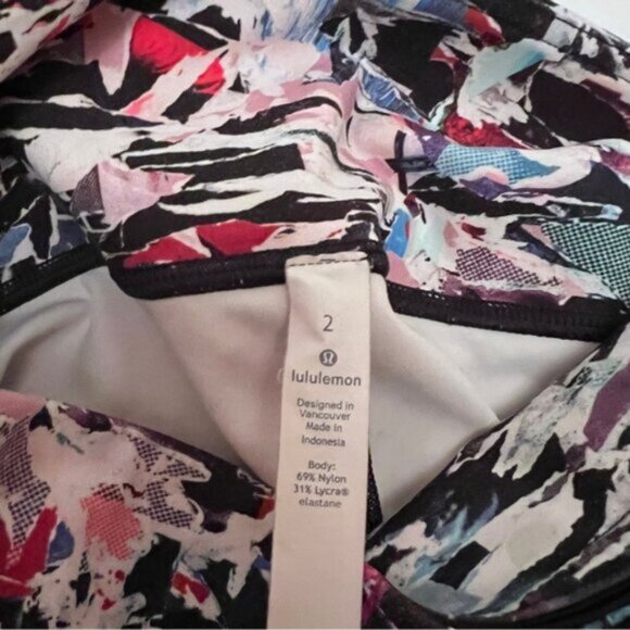 Lululemon  *  Wunder Under Tight 28" Leggings Culture Clash Multi EUC - Picture 13 of 15